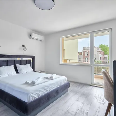 Apartment Sunny Seaside Retreat 2bd In By Flat Mаnаger Nesebar
